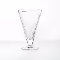 بستنی خوری طرح قیفی