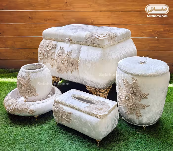 سرویس صندوقچه مخمل 5 تکه طرح گل برجسته کلارا شیری