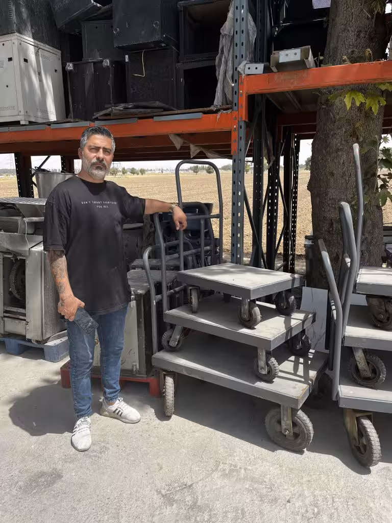 خرید و قیمت گاری چهار چرخ - قفسه‌بندی وکیلی