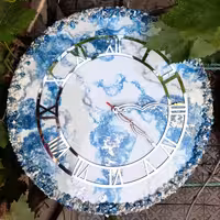 ساعت دیواری رزین طرح آبی سفید قطر40