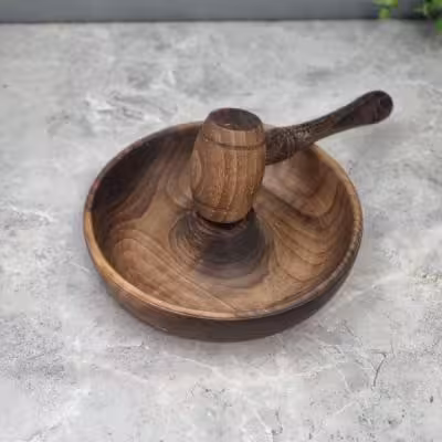 گردو شکن چوب گردو