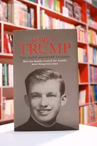 Too Much and Never Enough اثر Mary L.Trump