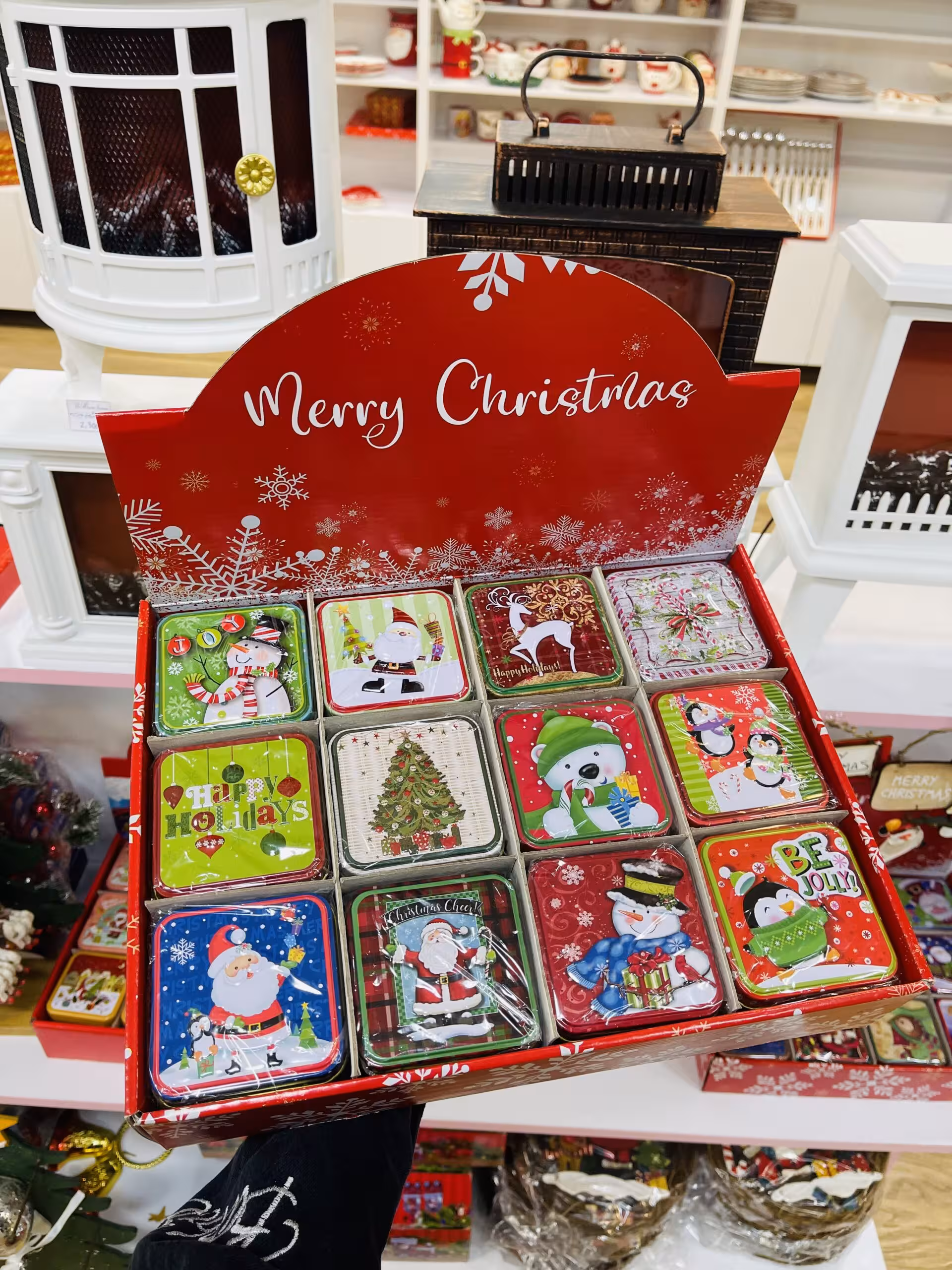 قوطی فلزی مکعبی کوچک‌ M2