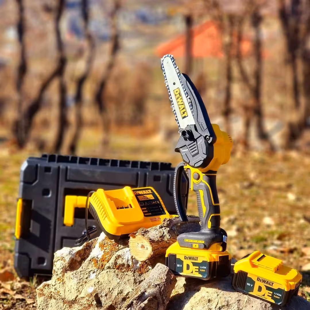 اره شارژی موتور براشلس دیوالت 