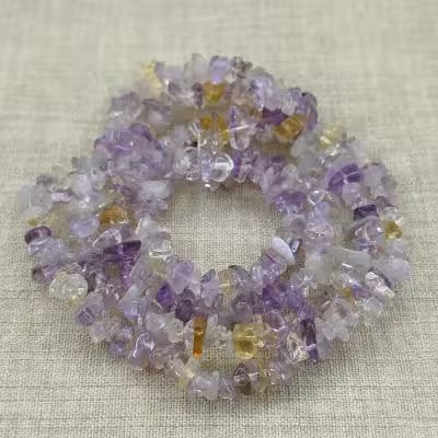 ریسه سنگ آمیترین شکسته (طول ریسه 40 سانتیمتر است)