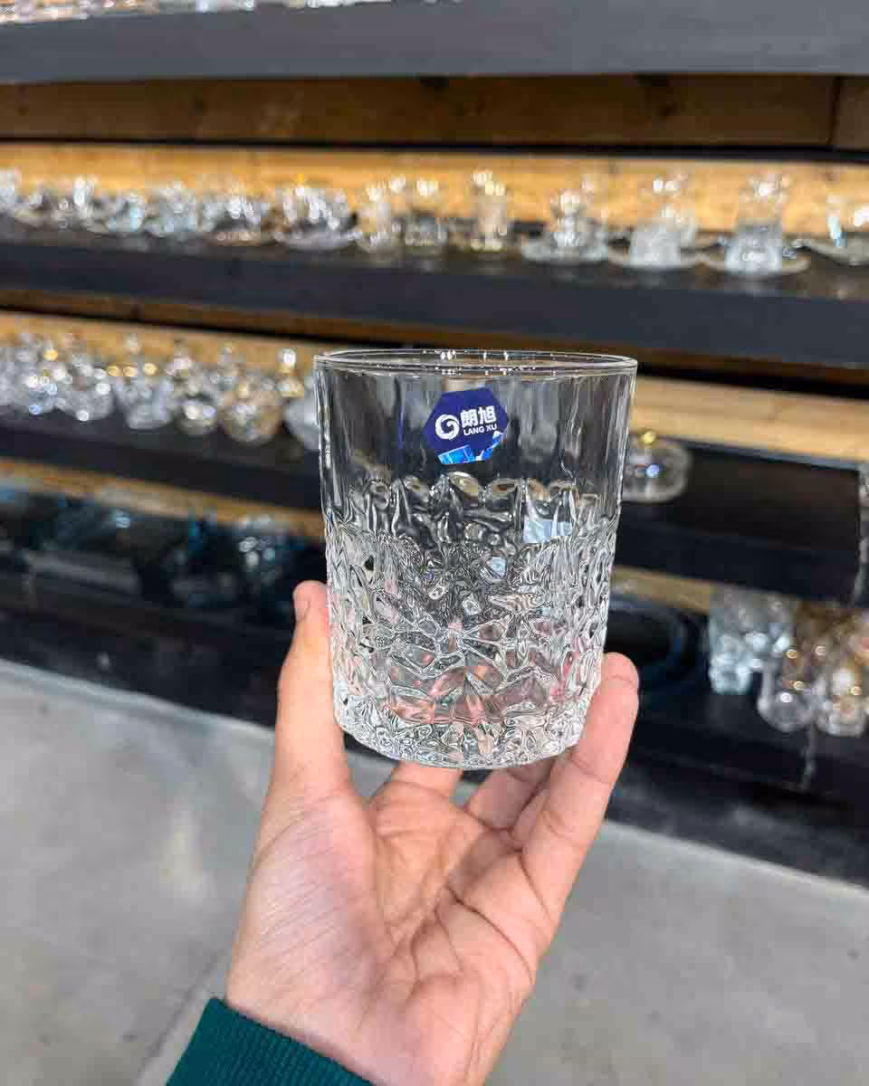 نیم لیوان طرح صخره