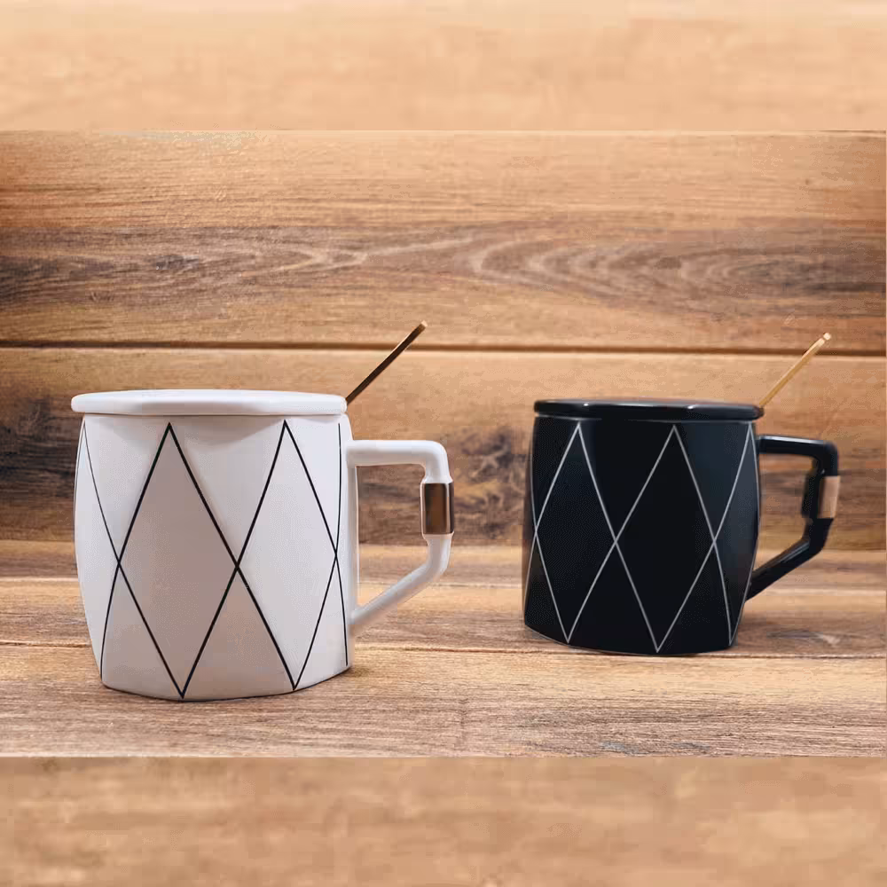 ماگ درب دار با طرح خط لوزی