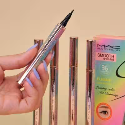 خط چشم ماژیکی مک