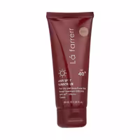 ضد آفتاب و ضد لک رنگی لافارر SPF40 مناسب پوست چرب و آکنه دار
