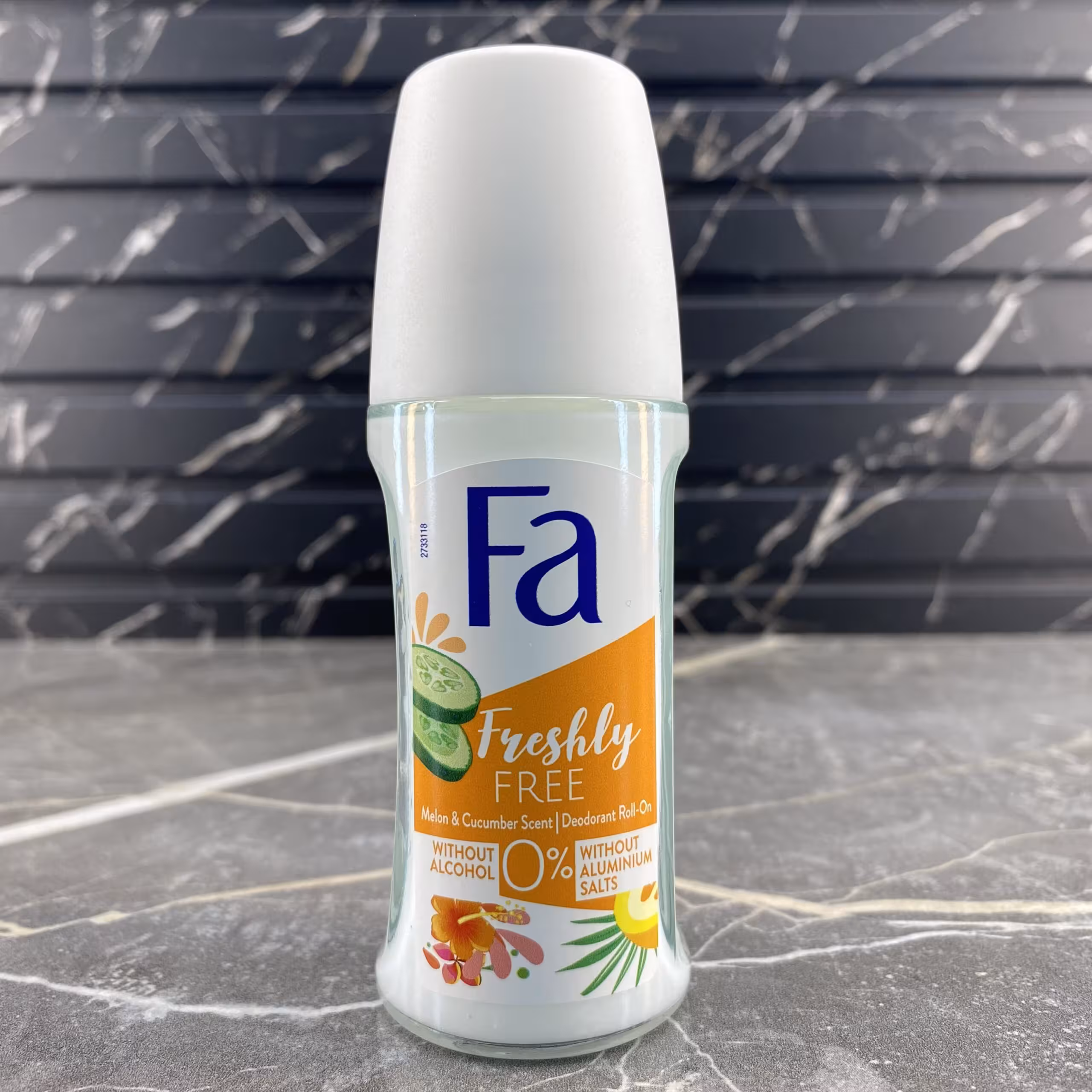 مام رول ضد تعریق زنانه فا مدل Freshly Free حجم 50 میل