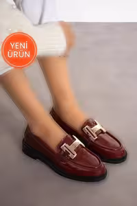 کفش زنانه کلارت قرمز لاک چرمی راحت گاه به گاه Calvanize Buckle Classic Loafer – 1219