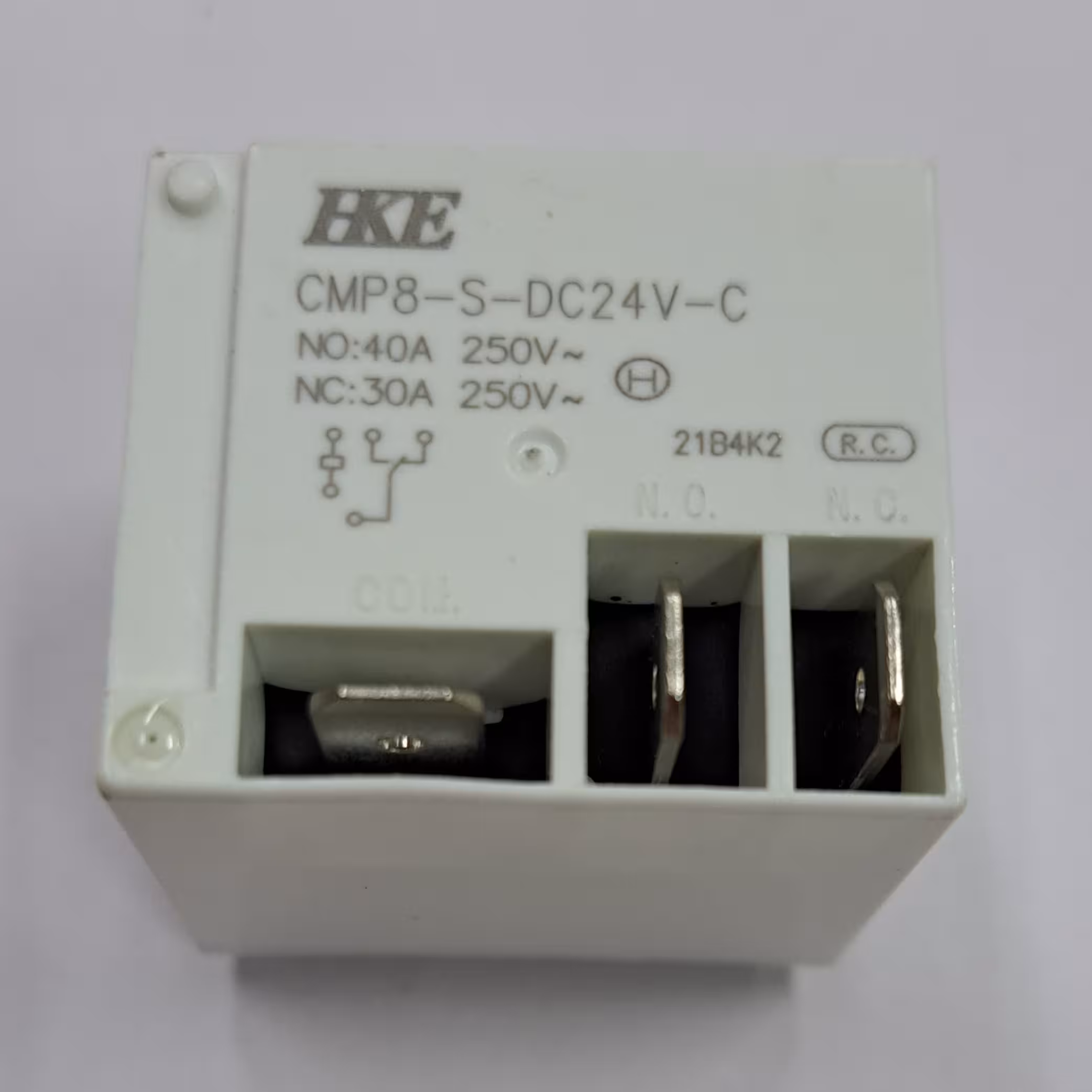 رله 24  ولت 30 آمپر برند HKE مجموعه 10 عددی