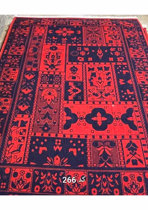 گلیم فرش ماشینی 400 شانه رنگ لاکی بی سی اف کاشان-کد 266