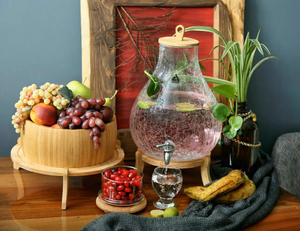 کلمن شیشه ای پایه چوب طرح ایکیا شیشه الماسی (تَرَک دار)