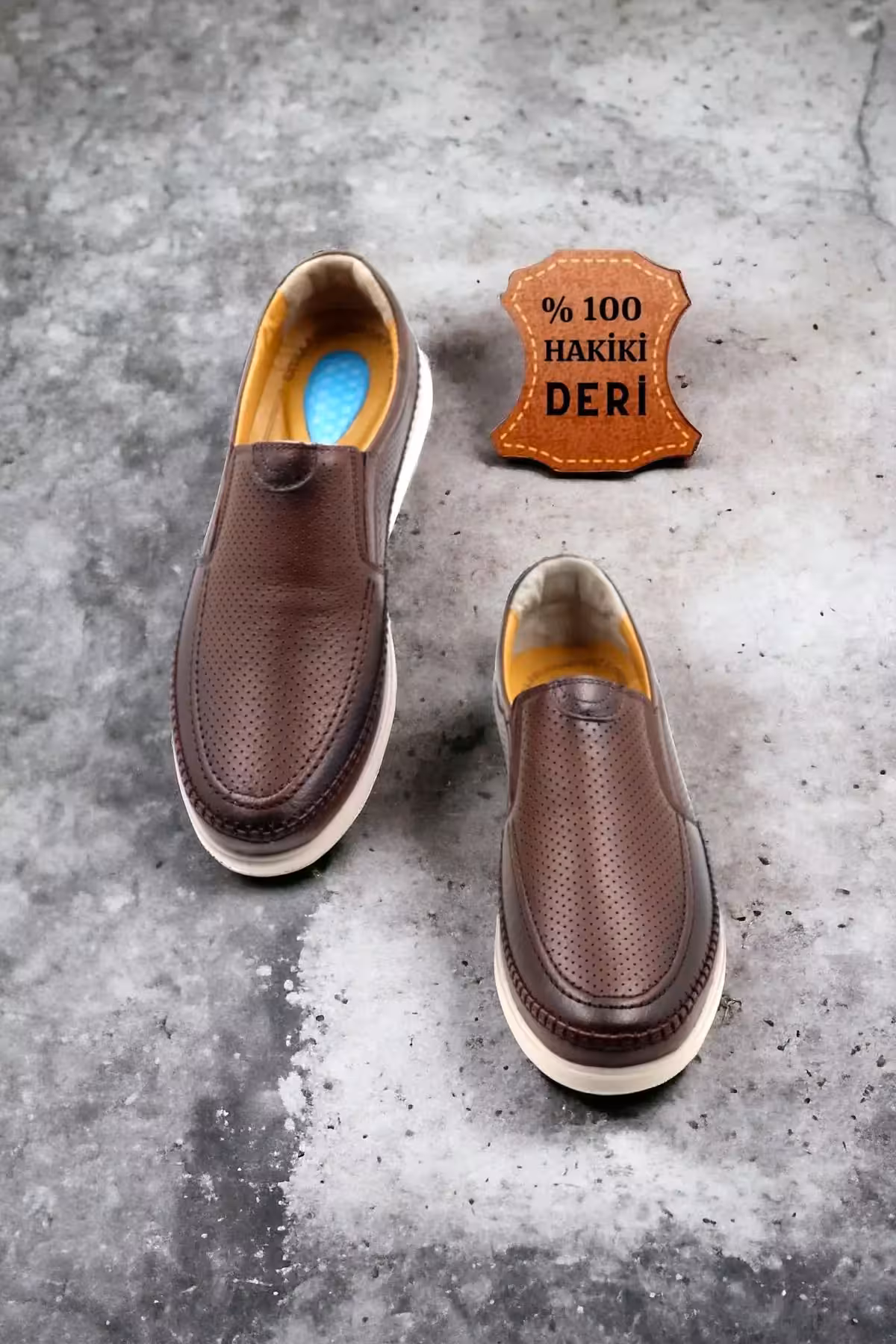 کفش روزمره مردانه    از جنس چرم طبیعی سبک و فوق‌العاده راحت رنگ قهوه‌ای – 4771