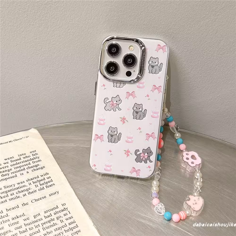 قاب گربه پاپیونی همراه با بند مرواریدی