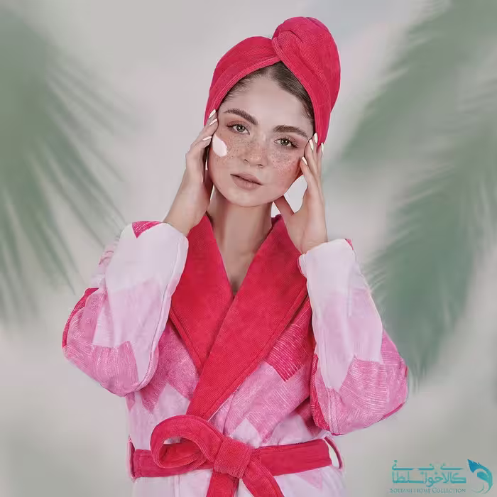 حوله تن پوش زنانه طرح سورن سرخابی برند پودایران