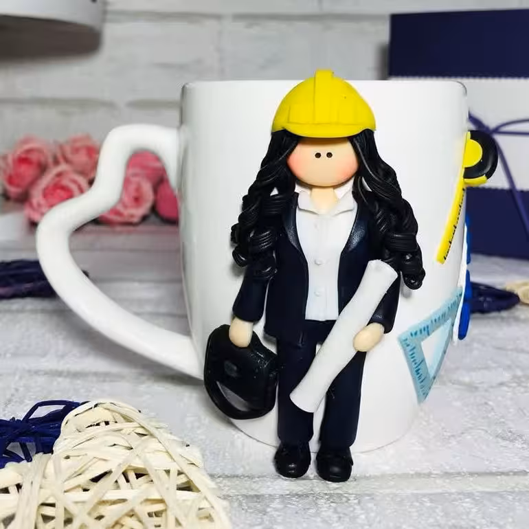 ماگ عروسکی طرح خانم مهندس