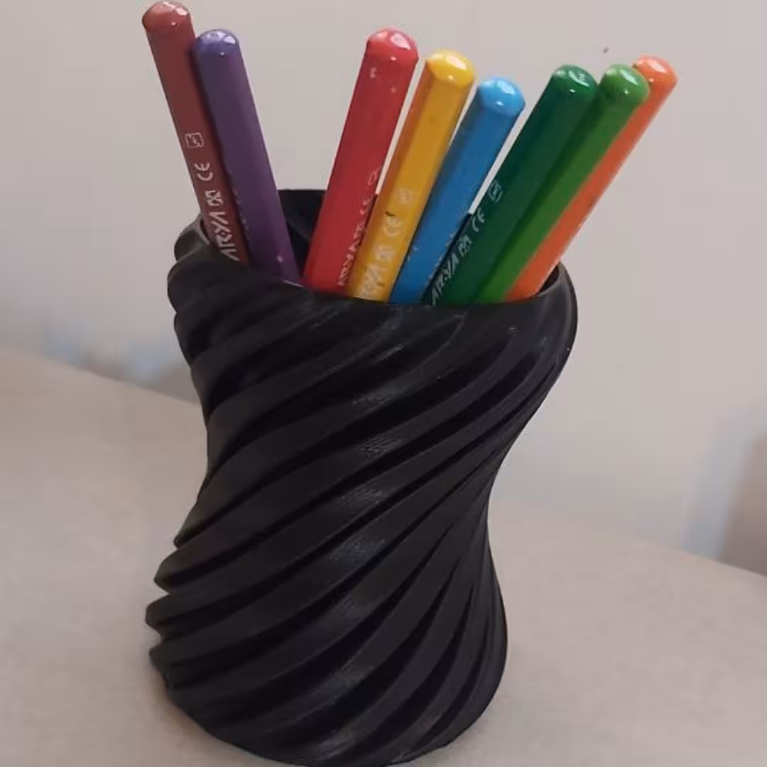جامدادی رومیزی طرح spiral vase