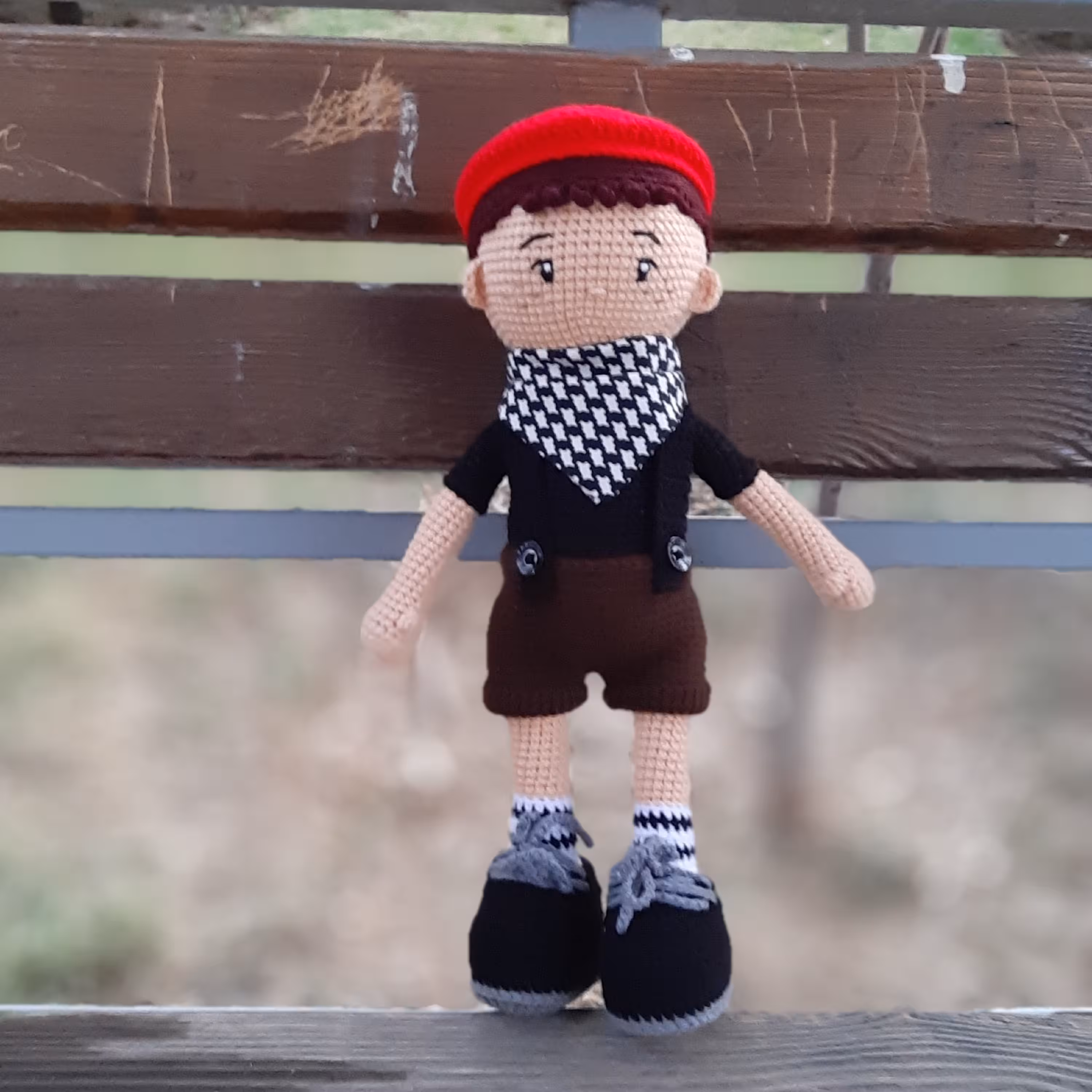 عروسک دستبافت اَندی