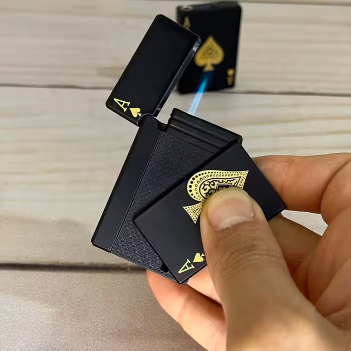 فندک بشکنی اتمی گازی قابل شارژ مجدد گاز  .دارای پیچ تنظیم شعله  .شعله اتمی