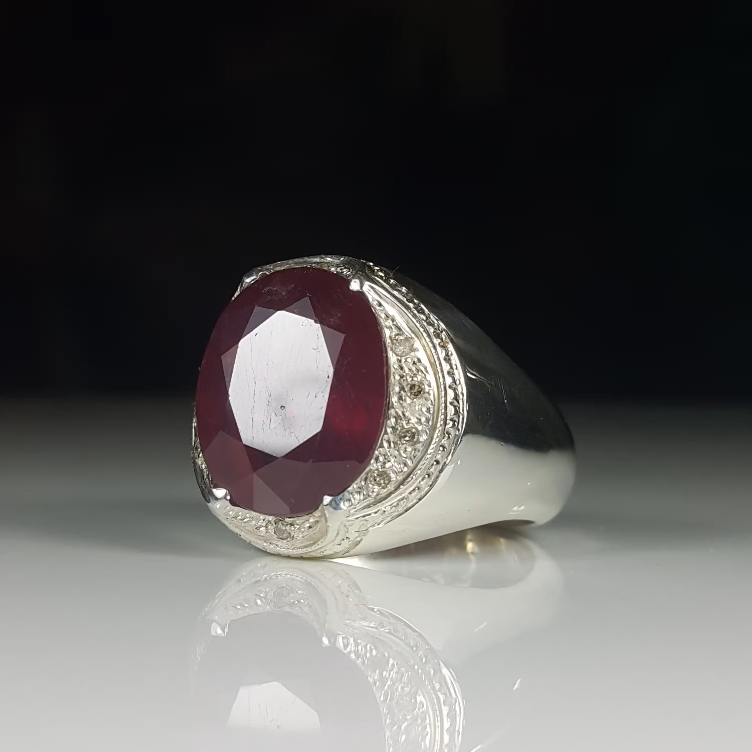 انگشتر یاقوت سرخ (2)