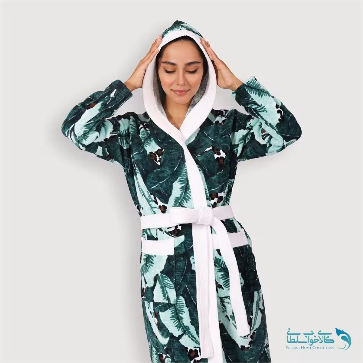 حوله تن پوش زنانه طرح تروپیکال برند پودایران