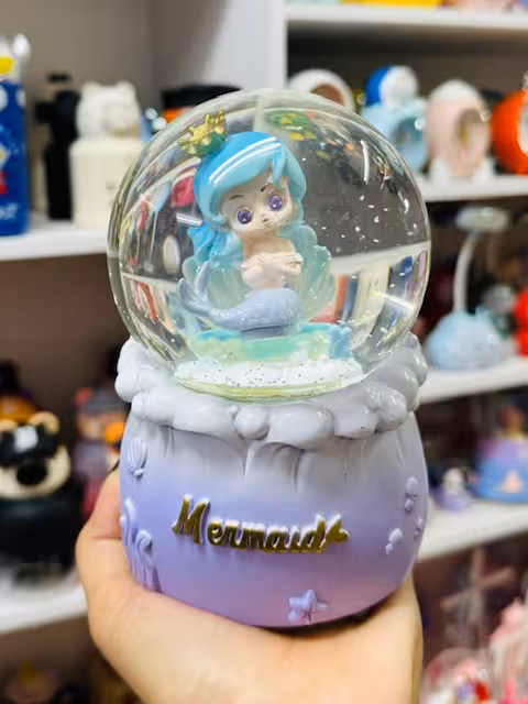 گوی موزیکال برفی طرح پری دریایی وصدف 2