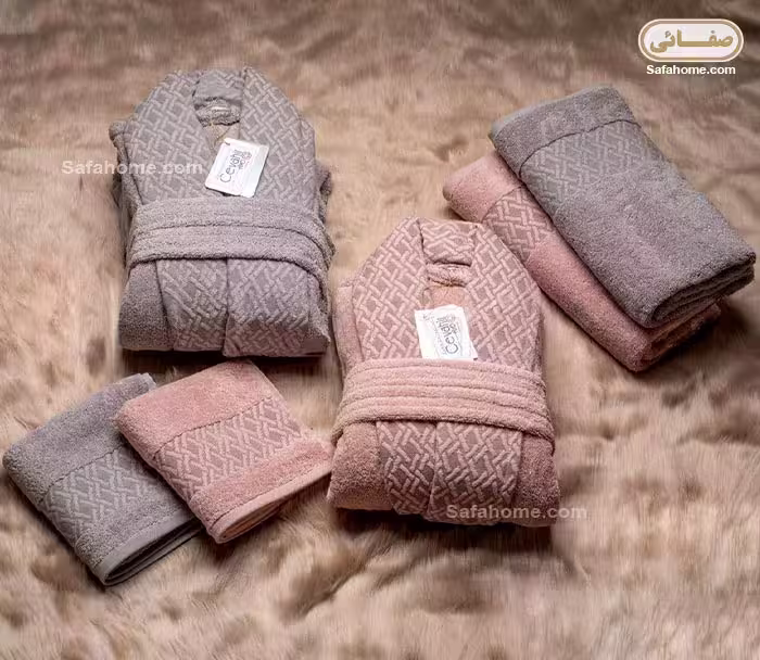 سرویس حوله عروس و داماد طوسی و پوست پیازی تیره