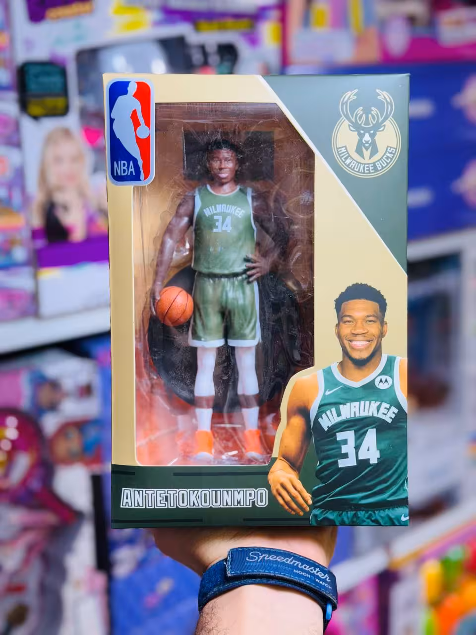 فیگور بسکتبالیست آنتتوکومپو جعبه دار