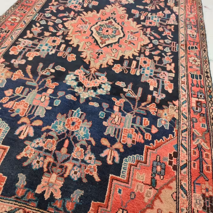 فرش قدیمی دستبافت دو متری مدل MG127