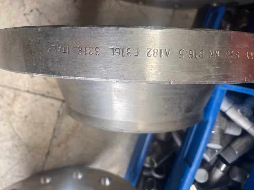 فلنج گلودار 8 اینچ  استنلس استیل ریس فیس  رده 40 کلاس 300  از جنس  A SA182/F 316L