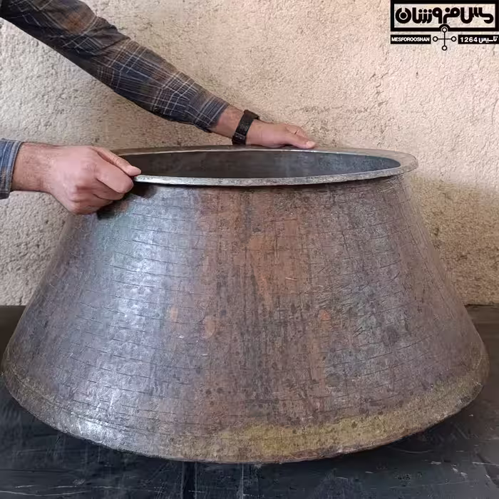 دیگ مسی گلاب گیر دستساز | 120 لیتر _ قطر 57 | مدل زنجان