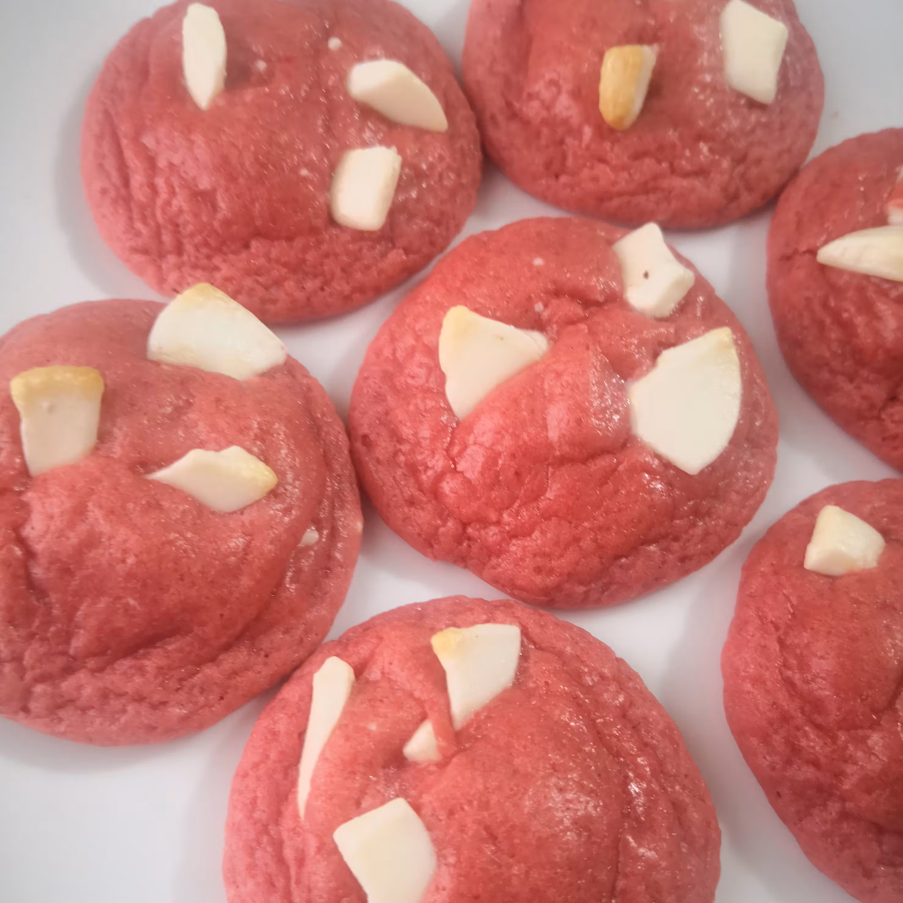 کوکی توت فرنگی با تکه های شکلات 