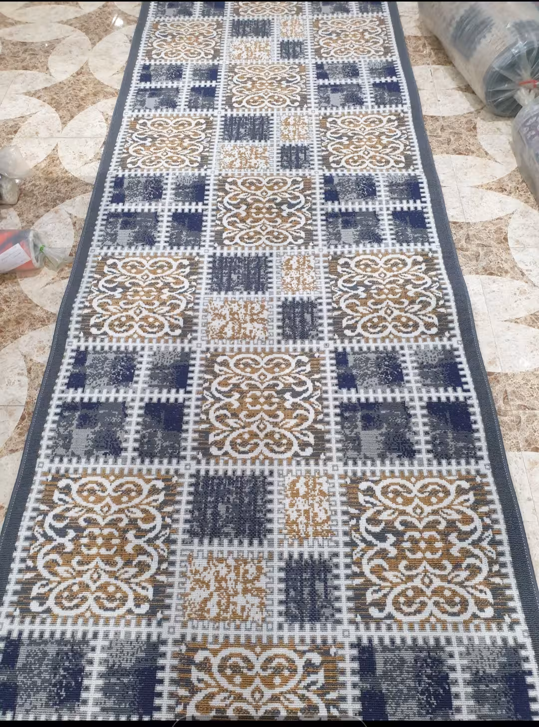 کناره گلیم ماشینی کاشان طرح سوگندفیلی سایز4در2متر(هزینه ارسال باخریدارمیباشد)