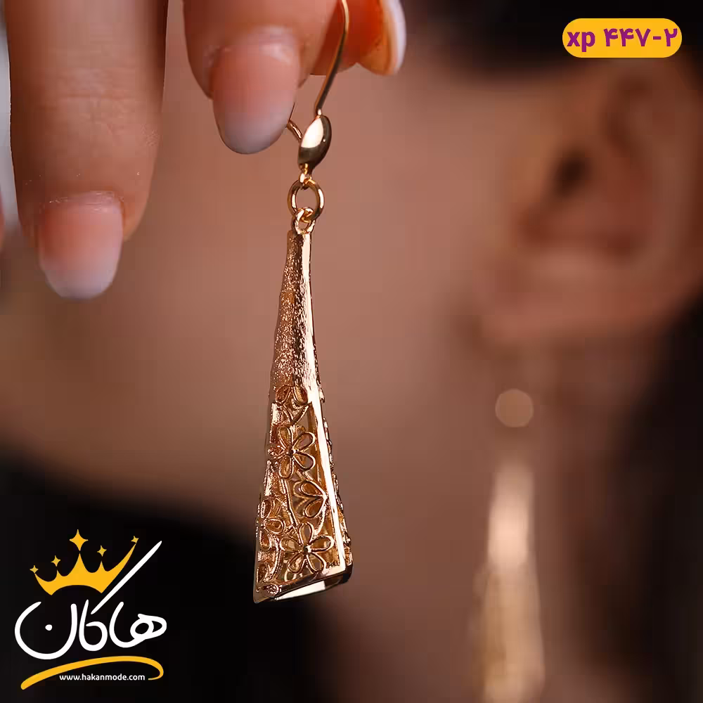 گوشواره آویز لوله ای مثلثی طرح گل | xp447/2