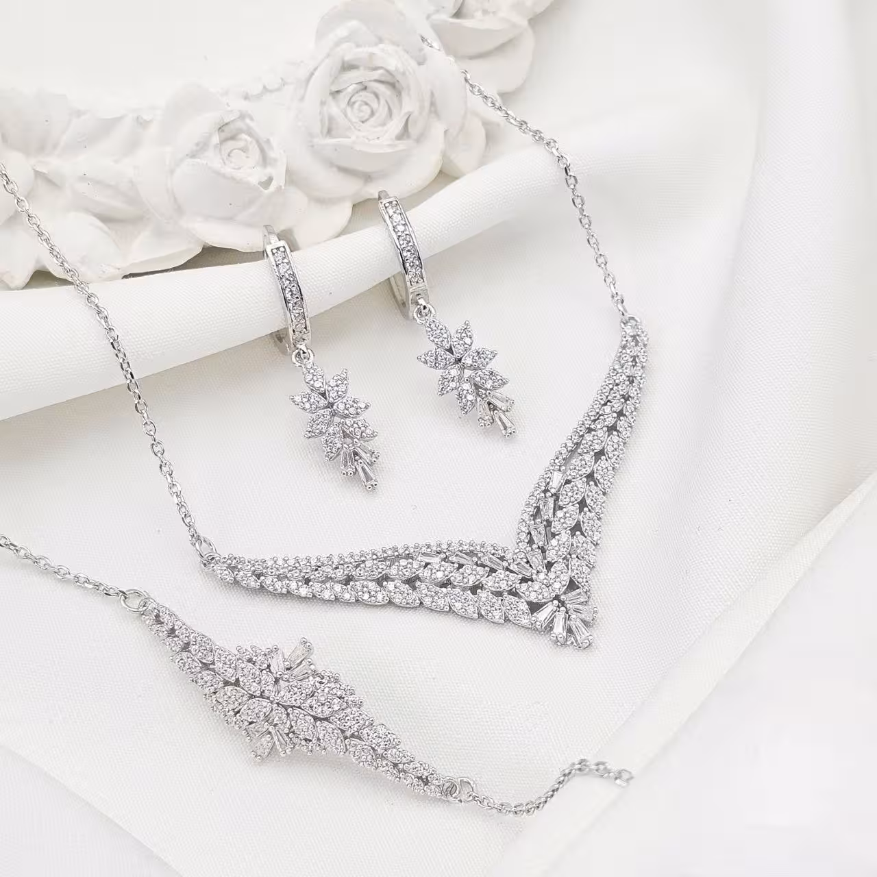 سرویس نقره جواهری زنانه کد 60433