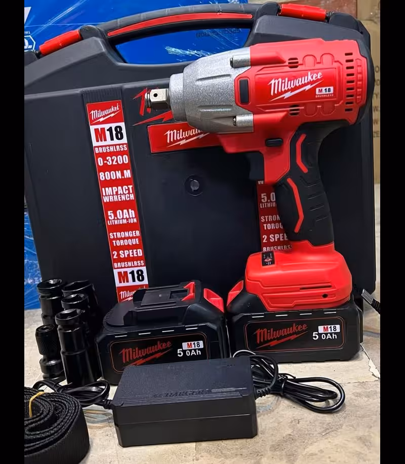 بکس شارژی طرح میل واکی 800 نیوتن 5 آمپر مدل M18