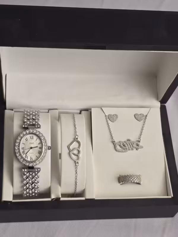 ست زنانه و دخترانه ساعت مچی عقربه ای  و دستبند و نیمست و انگشتر جواهری جیلی