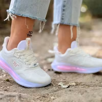 کتونی جدید جنس خارجی کف داخل دوخت زیره کبسولی اسال ضمانت سایز 37تا40