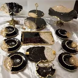 ظروف و سرویس پذیرایی رزینی جهیزیه عروس رزینی 6نفره