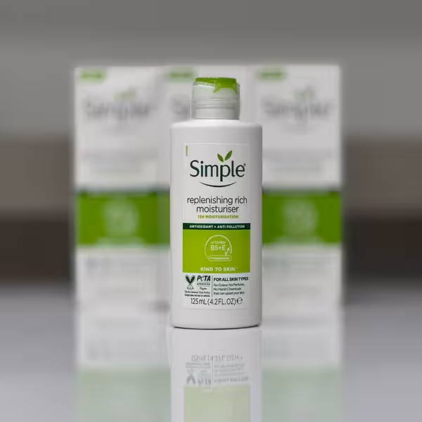 آبرسان و مرطوب کننده سیمپل مدل ریچ