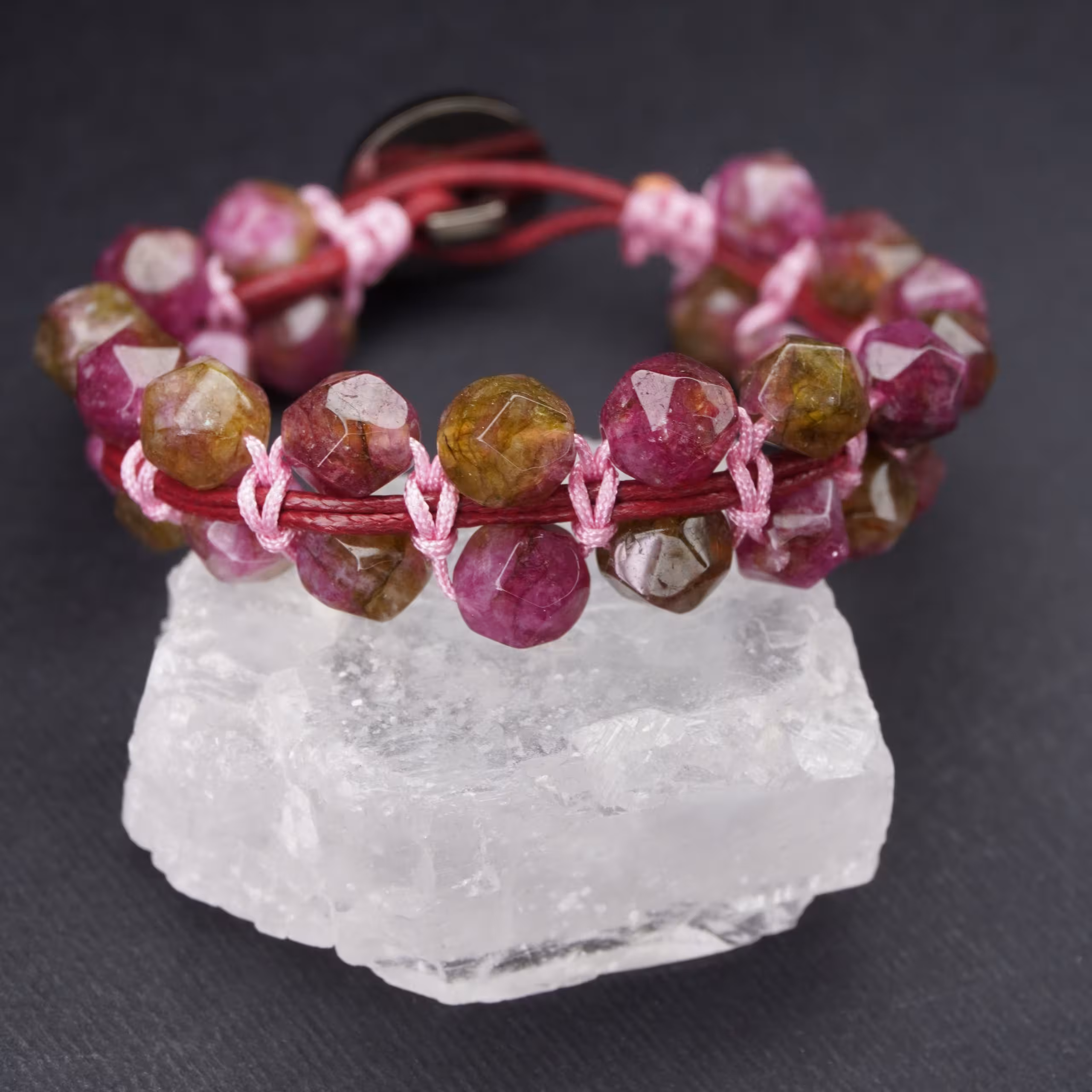 دستبند دولاین چرم جید کد 310192