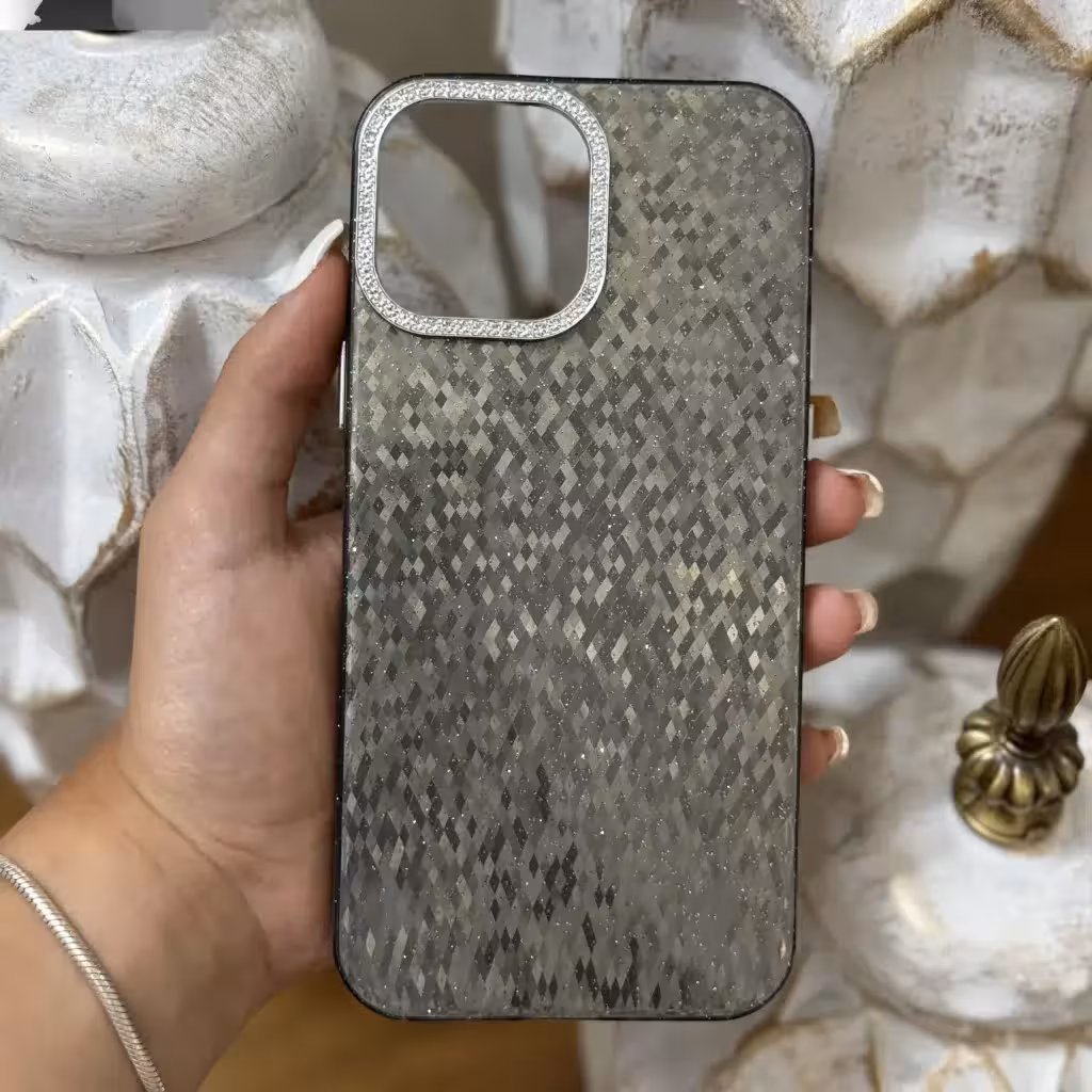 قاب شاین دور لنز نگین دار مناسب آیفون Iphone 15 PRO مشکی