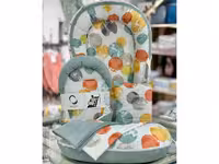 ست تشک لبه دار و آغوشگیر (قنداق سوئیسی) پیکه با بالشت و روانداز و زیرانداز تعویض طرح آبرنگی سبزآبی ELA