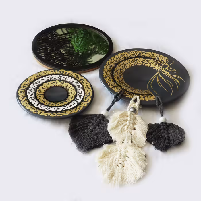 بشقاب و آینه دیوارکوب طرح سخن عشق کد 1090 مجموعه سه عددی