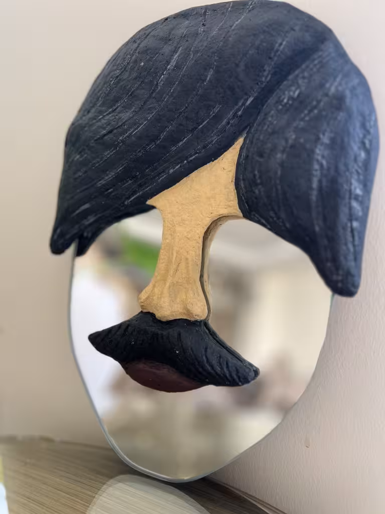 ایینه دکوراتیو د