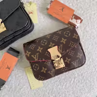 کیف LV پاس کد8571