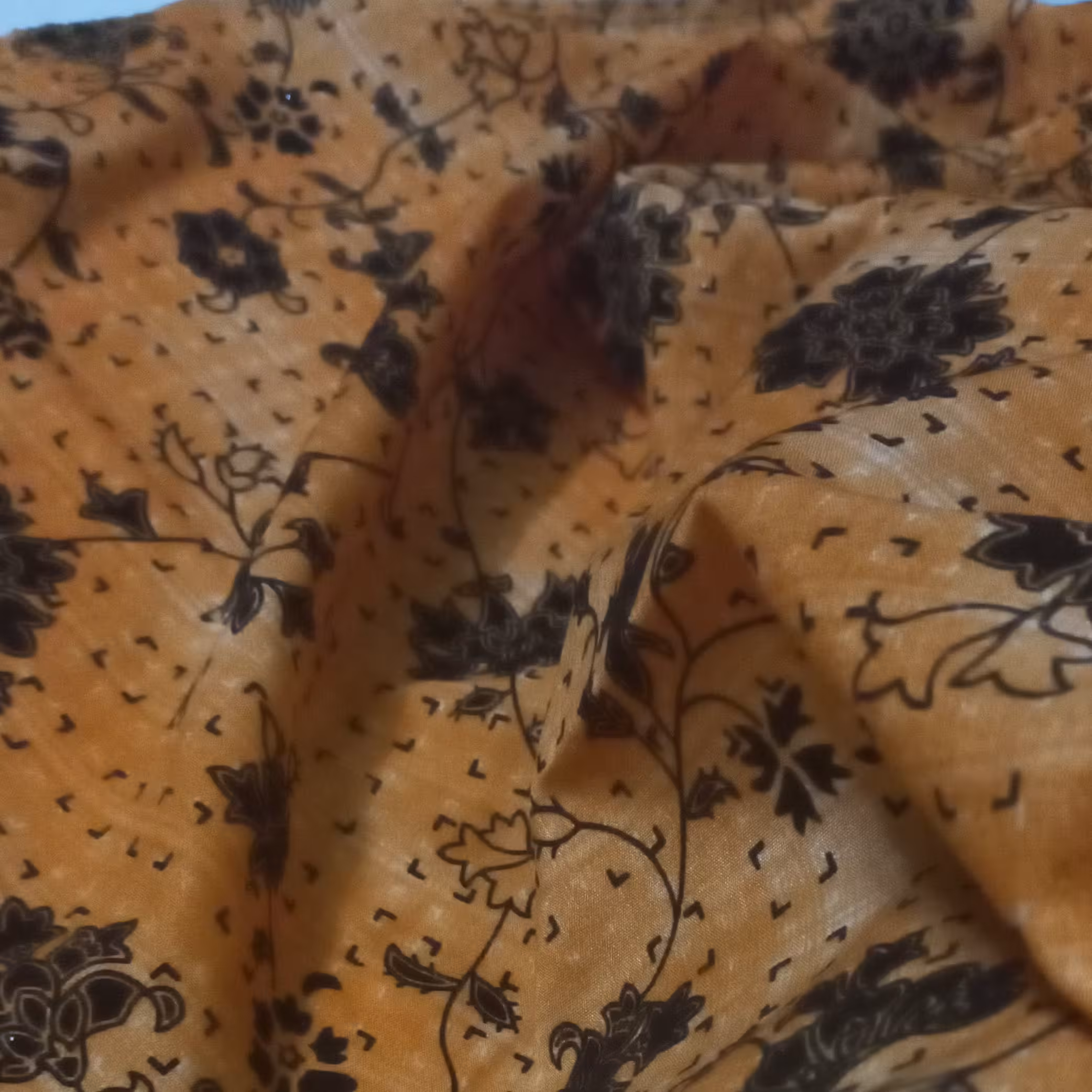 پارچه لباس زنانه دخترانه پیراهن دامن مانتو  3 متر و ده عرض 110