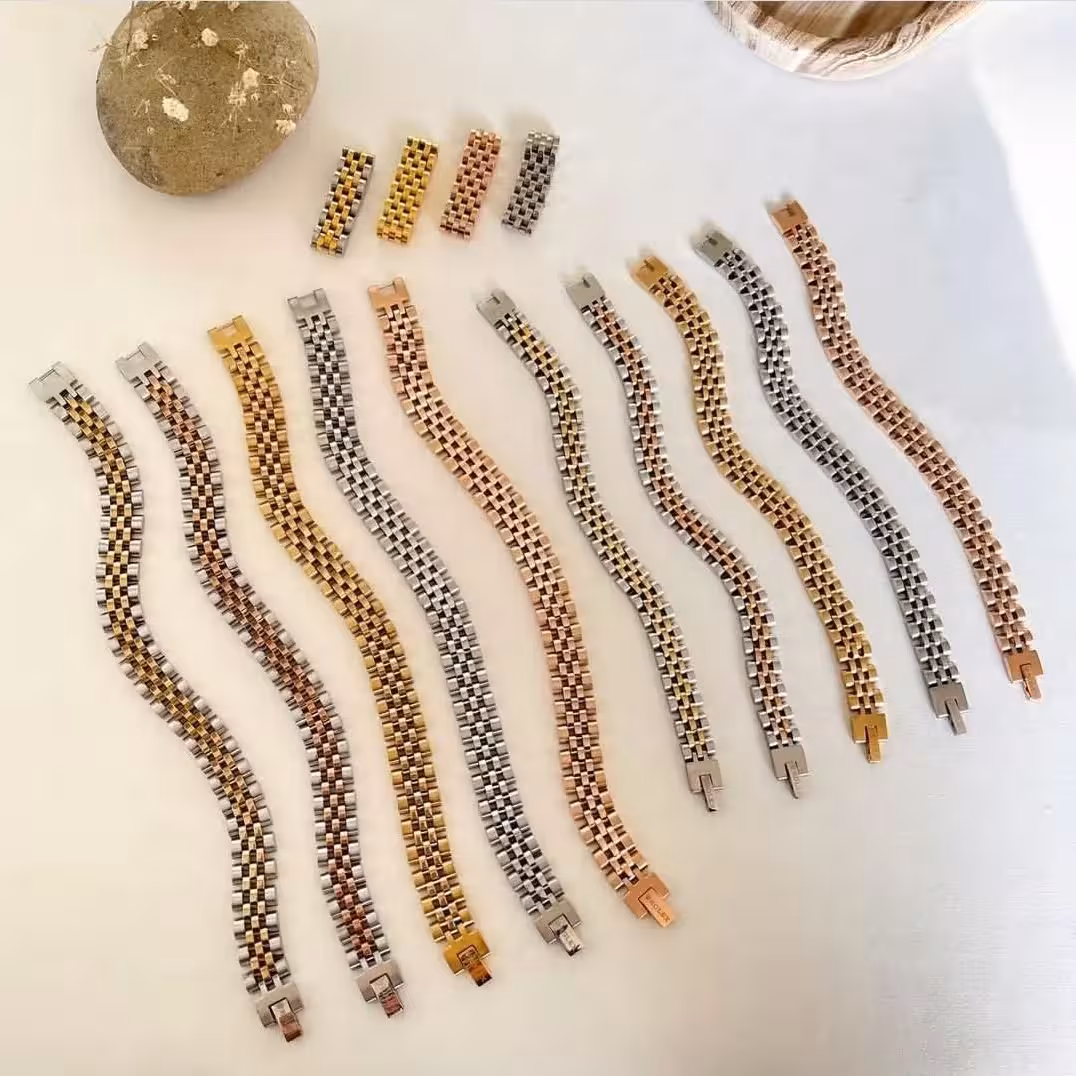 انگشتر رولکس دستبند رولکس صد درصد رنگ ثابت 